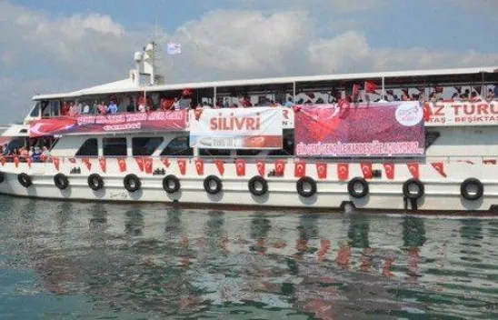 Gemilerle 'Teröre Lanet Mitingi'ne