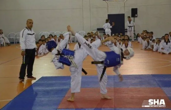 Öğrenciler yeni kuşaklarını aldı