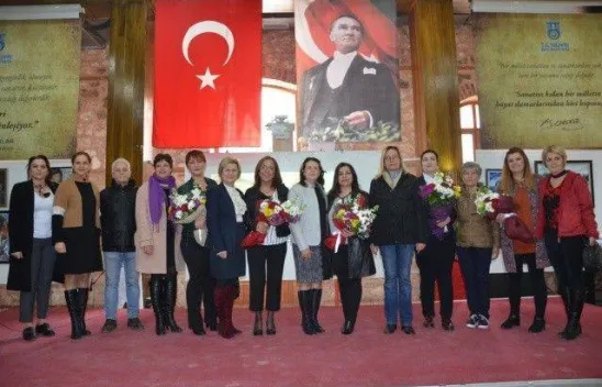 Salona renk katan sergi