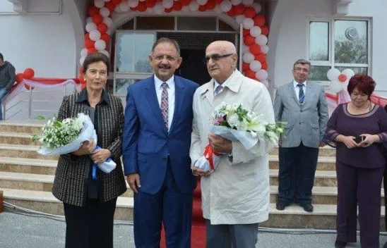 Bakan Özhaseki: 'İstikrar abidesi gibi ayaktayız'