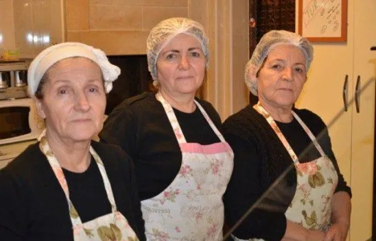 Kendi şirin, yemekleri lezzetli: ÜSKÜP KÖFTE