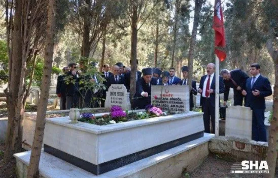 Şehitlikler ziyaret edildi