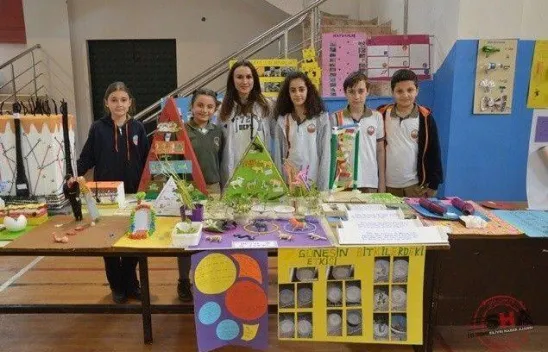 Silivri Ortaokulu'ndan Bilim ve Teknoloji Haftası Sergisi