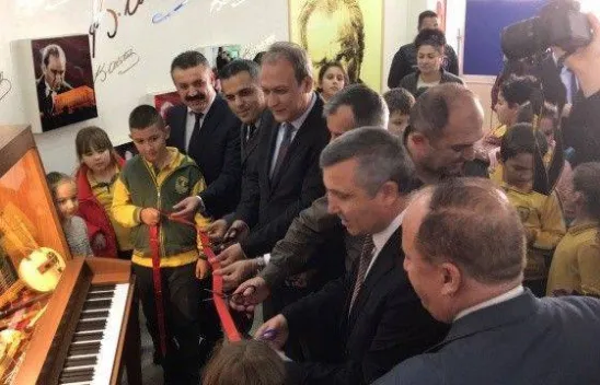 Turgut Reis İlkokulu " Mini Çalgı Müzesi " Kurdu [Foto Galeri]