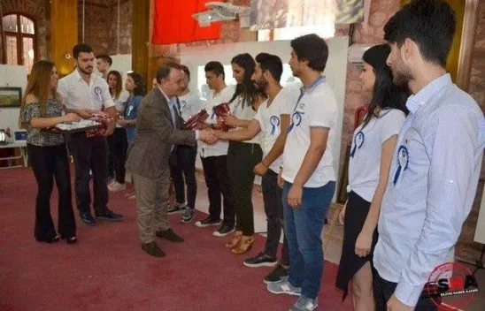 Işıklar ÇYDD Mezuniyetine Katıldı