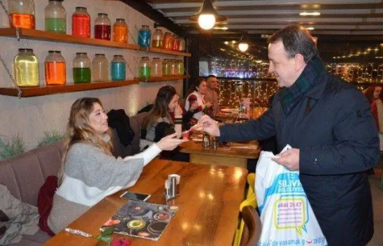 Işıklar: 'Severek Yaşamak Hayata Tutunmaktır'