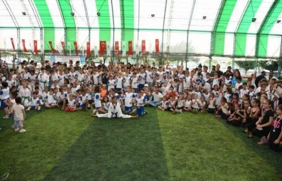 Yaz Spor Okulları Törenle Sona Erdi