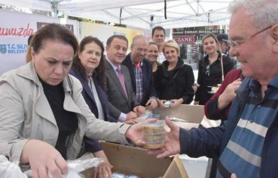 Silivri Belediyesi 25 Bin Aşure Dağıttı