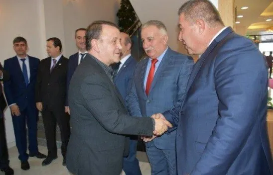 Kadın ve Erkek Kuaförleri Kahvaltıda Buluştu