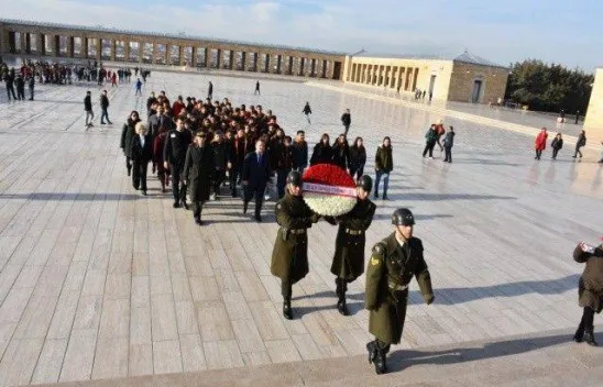 Tarım lisesi Ata'nın huzunda