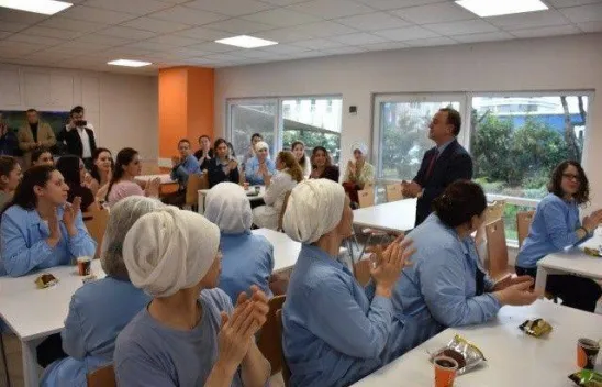 Emekçi kadınlara görev başında ziyaret