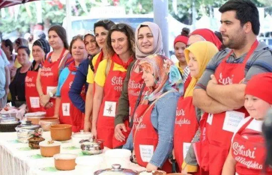 En güzel yoğurt için yarıştılar