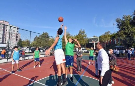 Aydan Siyavuş Basketbol Sahaları Törenle Açıldı