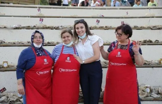 Selimpaşa'nın Kavunları ve Bamyaları Yarıştı