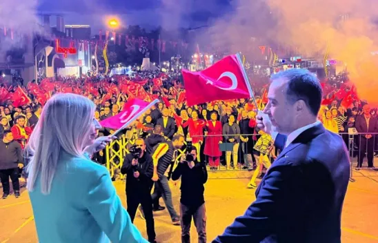 Silivri 19 Mayıs'ta kırmızı beyaza büründü