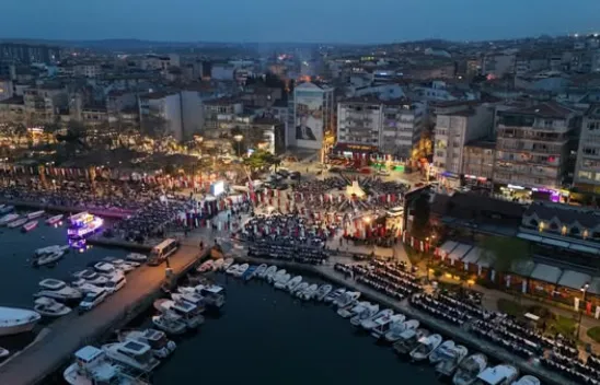 Silivri Sahilinde Büyük İftar Programı Gerçekleşti