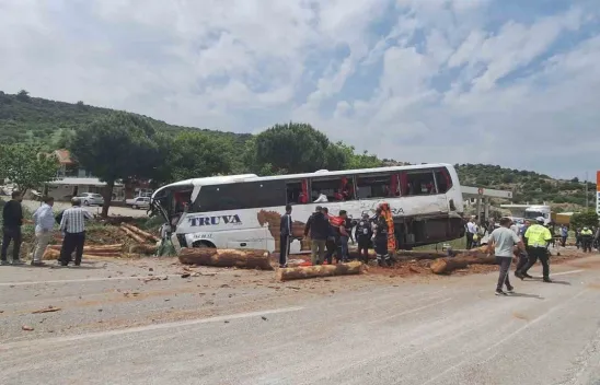 Çanakkale'deki otobüs kazasında ölenlerin kimlikleri belli oldu
