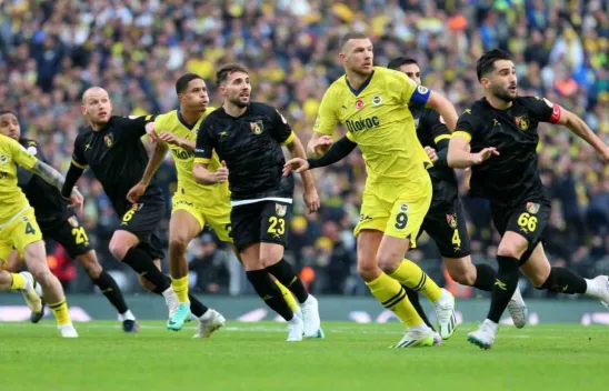 Fenerbahçe'de gözler Kadıköy'de, kulaklar Konya'da