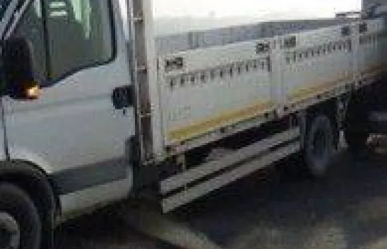 Yoğun sis nedeniyle yaşanan 3 ayrı kazada 6 kişi yaralandı