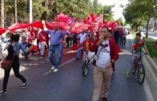 Teröre tepkiler devam ediyor