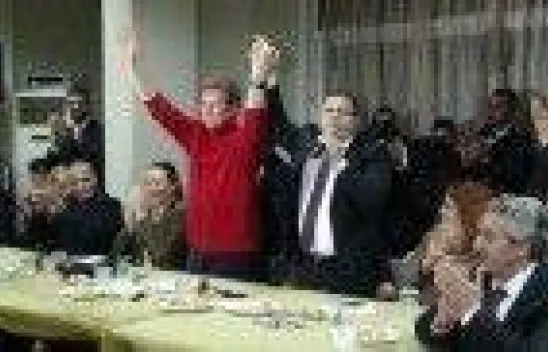 Karakaş,partililerin beklediği hareketi yaptı 