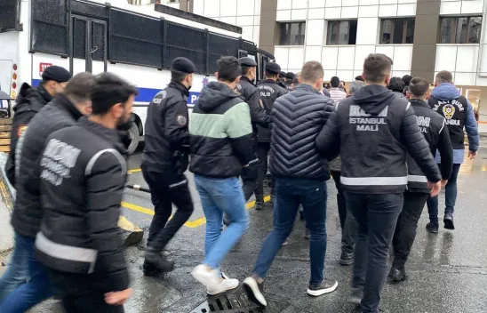 3 ilde tapuda rüşvet operasyonu: 79 gözaltı
