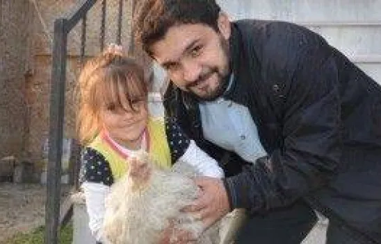 Dünyanın tavuklarını hobi olarak yetiştiriyor