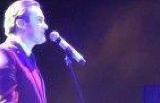 Yağmur ağlıyor...