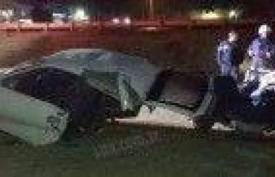 Parçalanan araçtan sağ çıktılar