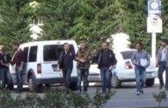 Villa hırsızı kıskıvrak yakalandı