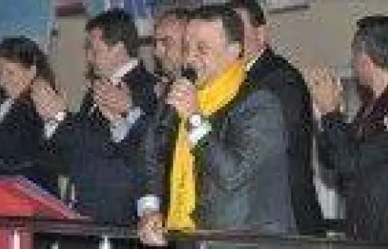 Işıklar sevgisi Alibey'de sokaklara taştı…