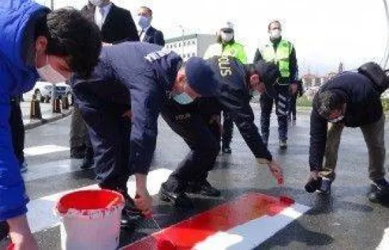 Silivri'de 'Yayalar Kırmızı Çizgimizdir' uygulaması