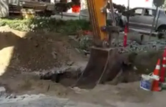 Doğalgaz borusunu patlattılar !