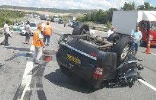 Gişelerde feci kaza: 1 ölü, 1 yaralı