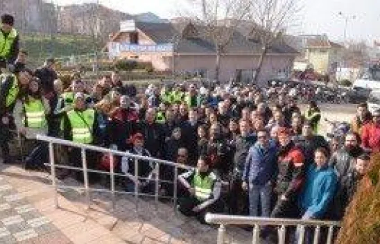Motosiklet Kulübünden Örnek Yardım