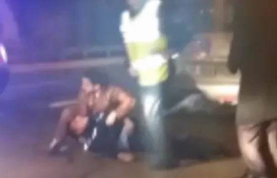 Polise çarpma anı kamerada