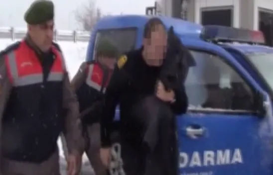 Sahte albay jandarmadan kaçamadı