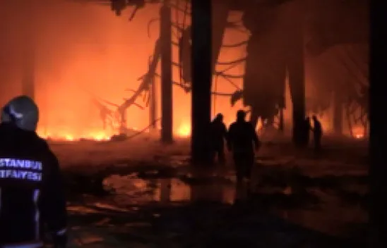 Silivri'de fabrika yangını !