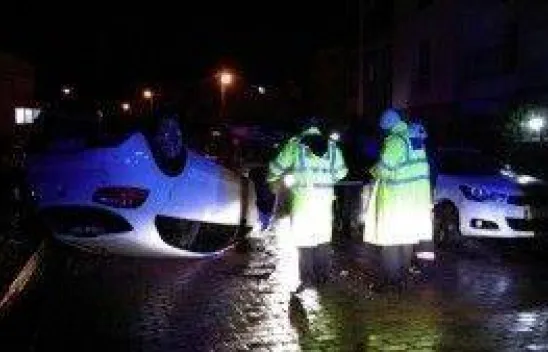 Sokak arasında takla attı: 1 Yaralı