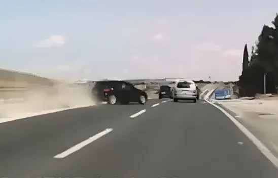 Silivri Semizkumlar'da Maddi Hasarlı Trafik Kazası