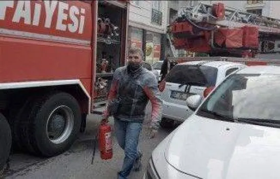 Silivri'de klimadan çıkan yangın korkuttu