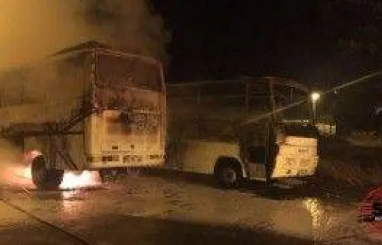 Değirmenköy'de park halindeki 4 araç yandı