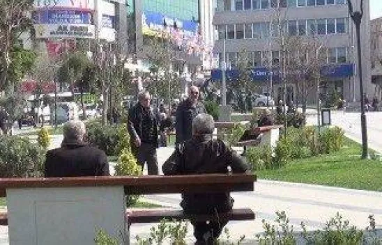 Uyarılara rağmen parklara çıktılar