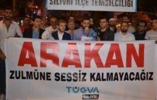 Arakan'a destek eyleminde arbede