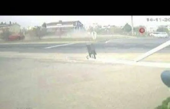 Feci kaza kamerada: Sebep olduğu kazada arkasına bile bakmadan kaçtı