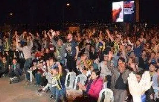 Şampiyonluk coşkusu sahilde yaşandı