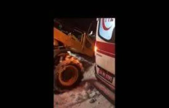 Hamile kadın hastaneye son anda yetiştirildi