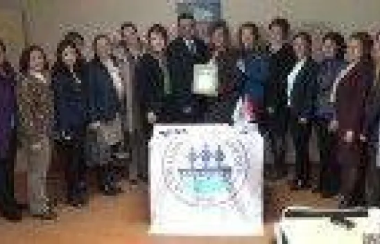 Girişimci kadınlara sertifikaları verildi.