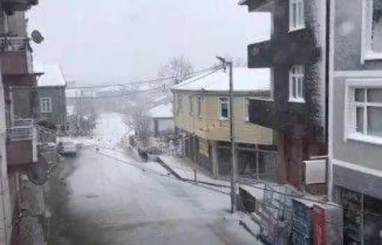 Silivri'de kar yağışı başladı