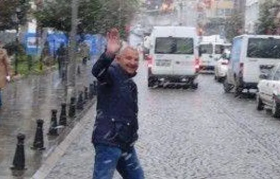 Silivri'ye beklenen kar geldi